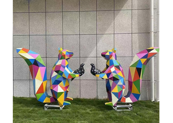 Giá tốt. Trang trí vườn hiện đại Bức tượng sóc thép không gỉ đầy màu sắc trực tuyến