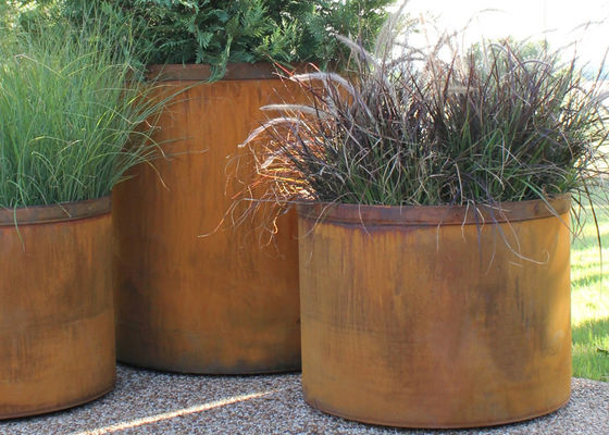 Giá tốt. Cảnh quan Rusty Round Corten Steel Trồng hộp cho Plaza không thấm nước trực tuyến
