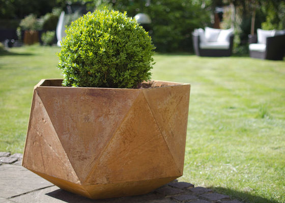 Giá tốt. Sản phẩm thép Corten Cây trồng thép Corten để trang trí công cộng / sân vườn trực tuyến