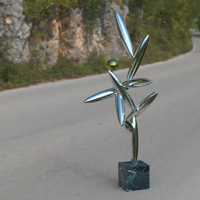 Giá tốt. Bức tượng cân bằng được đánh bóng bằng thép không gỉ trang trí ngoài trời trực tuyến