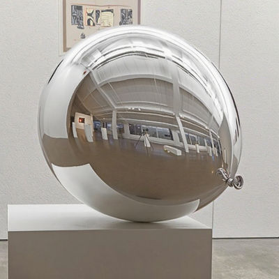 Giá tốt. Phòng trưng bày nội thất hiện đại Thiết kế nghệ thuật bóng đá thép không gỉ được đánh bóng Tạo bởi nhà máy điêu khắc trực tuyến