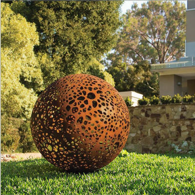 Giá tốt. Large Garden Decorative Weathered Corten Steel Rusted Hollow Metal Sphere trực tuyến