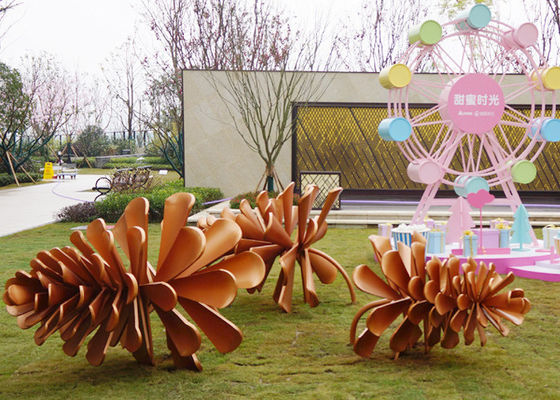 Giá tốt. Big Out Door Kim loại thông nón điêu khắc thép không gỉ cho trang trí sân vườn trực tuyến