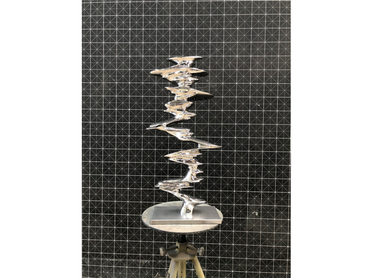 Giá tốt. Kính đánh bóng Cột xoắn Sculpture thép không gỉ cho vườn hoặc trang trí nhà trực tuyến
