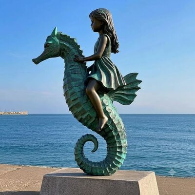 Giá tốt. Tượng cô gái cưỡi cá ngựa bằng đồng có kích thước thật trực tuyến