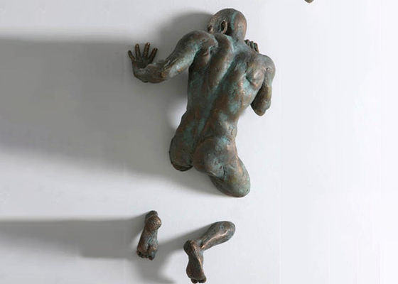 Life Size Patina Cast Bronze Wall Mounted Man Điêu khắc