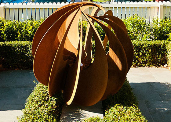 Tác phẩm điêu khắc sân vườn bằng thép Rusty Corten ngoài trời